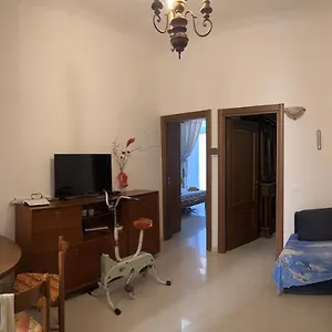 In Centro Ben Servito Appartement Savone